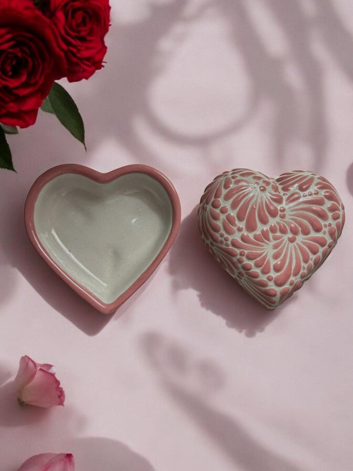 Traditional White and Pink Heart Jewelry Trinket Box with Pink Rim