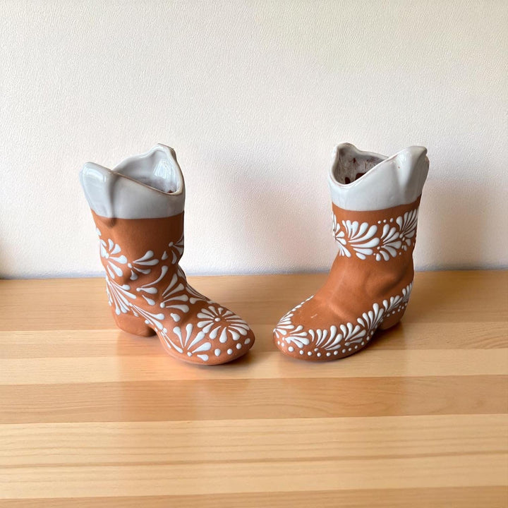 Mexican Cowboy Boot Flower Vase “Bota Vacera” in Brown Clay and White