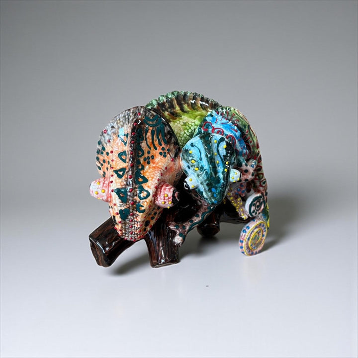 Beautiful Hand Painted Talavera Chameleon Momma & Baby Wall Decor – Assorted Designs