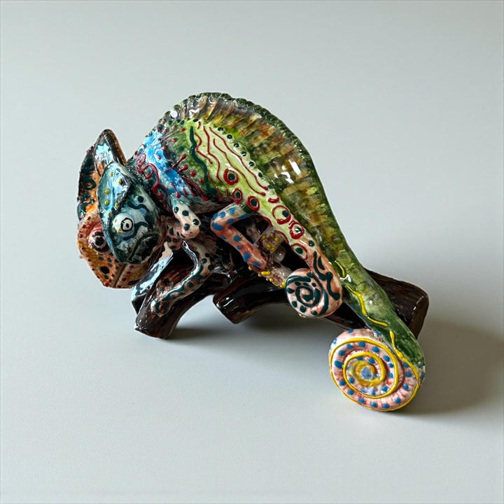 Beautiful Hand Painted Talavera Chameleon Momma & Baby Wall Decor – Assorted Designs